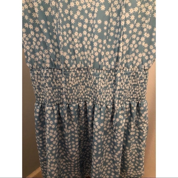 Amazon Smocked Light Blue Floral Printed Dress Size XL - Picture 3 of 5